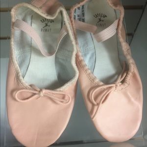 Dance shoes